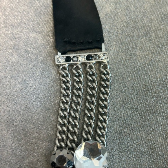 BLACK clear crystal rhinestone clustered multi layered chain ribbon necklace - Picture 10 of 11